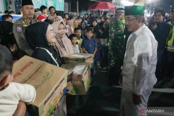 Ribuan Warga Padati Malam Puncak Festival Arakan Sahur 2026 di Tanjab Barat