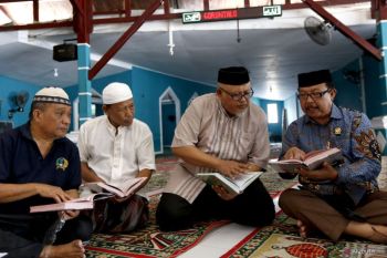 Baznas Gorontalo serahkan 100 mushaf Al Quran untuk WBP lapas