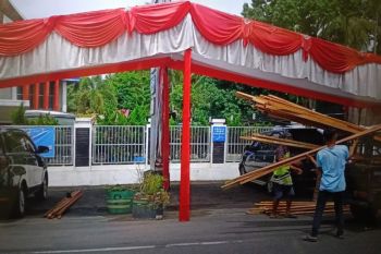 Polres Pasaman Barat mulai dirikan lima pos pengamanan-pelayanan Lebaran