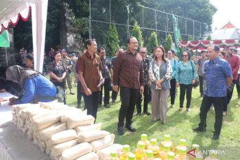 Pemkab Badung bantu warga lewat pasar murah jelang hari besar agama
