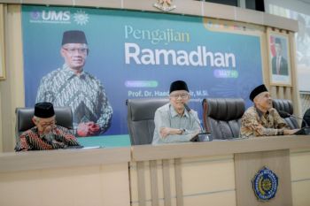 Haedar Nashir tekankan spirit Ibadurrahman dalam berorganisasi saat pengajian di UMS