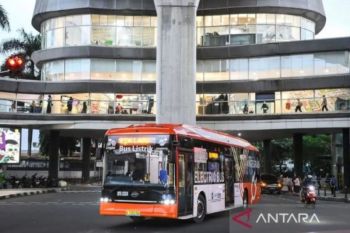 Layanan Transjakarta 1N dan 10D beroperasi hanya hingga akhir Juni ini