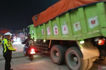 Dishub Tangerang hentikan aktivitas truk tambang