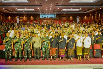 Pemkot gandeng TNI-Polri tangani sampah dari sumber
