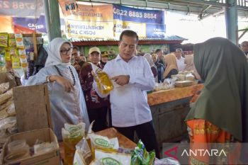 Jelang Lebaran, Gubernur NTB turun ke Pasar Brang Biji Sumbawa