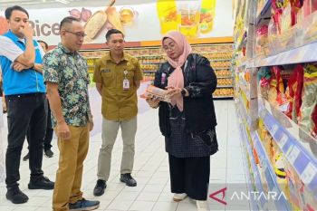 Wabup Kotim ajak masyarakat teliti saat membeli bahan pangan