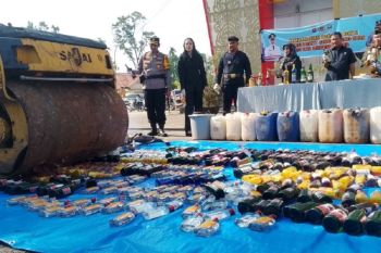 Pemusnahan barang bukti Pekat, Bupati Annisa : menjadi pengingat bahwa yang melanggar akan ditindak