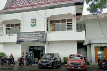 Pengusaha restoran di Pematang Siantar protes pengawasan tapping box BPKAD