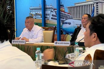 Menhub perkuat pengawasan lewat Posko Pusat Angkutan Lebaran Terpadu