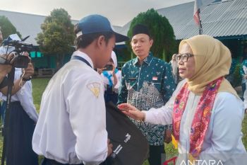 TASPEN berbagi 2.000 paket perlengkapan sekolah untuk siswa di Bengkulu