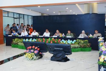 Tinjau Pelabuhan Merak, Kapolri pastikan layanan maksimal bagi pemudik