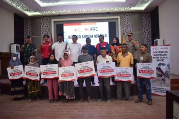 PMI salurkan bantuan tunai Rp1 juta per KK untuk korban banjir Aceh Tamiang,