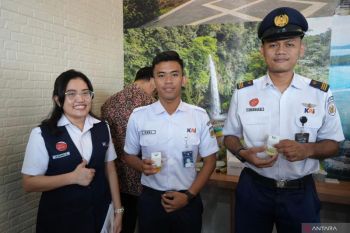 KAI Divre II Sumbar bersama BNN Sumbar gelar random check P4GN cegah narkoba masa angkutan lebaran