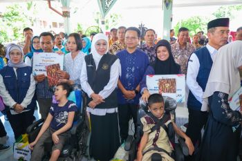 Khofifah salurkan bantuan senilai Rp17,49 miliar di Madiun