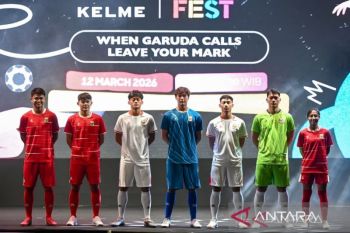 Simon Grayson katakan gabung tim kepelatihan timnas Indonesia