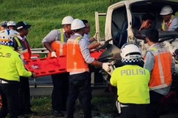 Pickup Seruduk Kendaraan di Tol Cipali KM 141, 2 Orang Luka-luka