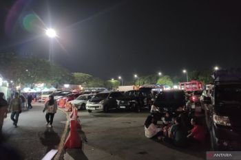 Kendaraan pemudik mulai padati "rest area" KM 57 Tol Cikampek