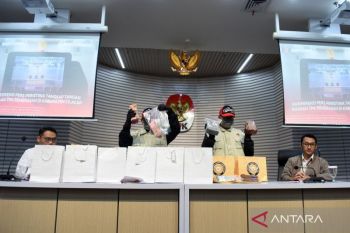 KPK ingatkan kepala daerah tidak wajib berikan THR ke pihak eksternal