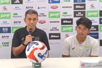 Pelatih harap suporter Persela diperbolehkan kembali hadir di stadion