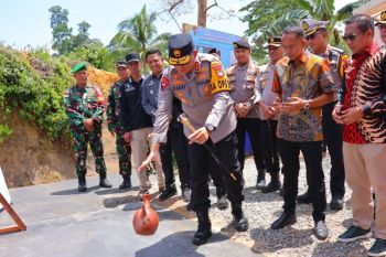 Kapolda Kaltara Resmikan Jembatan Merah Putih Presisi Tapal di Sebatik