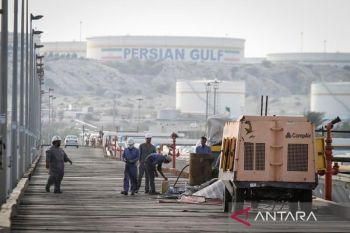 Iran siap mempertahankan diri, tidak minta gencatan senjata dan negosiasi