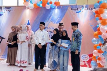 Bank Nagari merayakan HUT ke 64 tahun berbuka bersama anak yatim