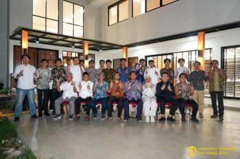 Rektor UI buka ruang dialog dengan mahasiswa melalui buka bersama