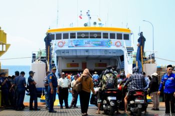 Otoritas Pelabuhan Jangkar optimalkan jumlah trip Situbondo-Madura