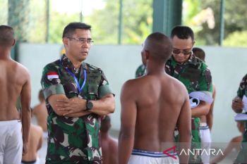 Seleksi 545 calon Tamtama di Singkawang tetap ketat saat Ramadhan