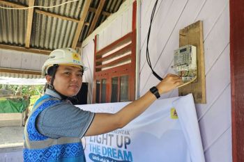PLN UP3 Manado bantu listrik gratis bagi 31 keluarga prasejahtera