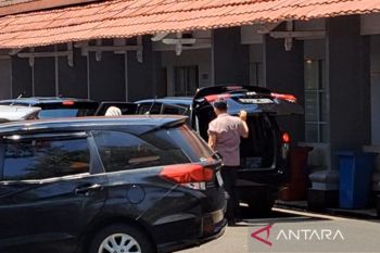 KPK menggeledah sejumlah ruangan di kompleks Sekretariat Daerah Cilacap