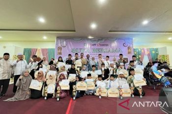Buka Puasa Bersama Pemkab Siak, PT IKPP Perawang Waqafkan Ribuan Alquran dan Santuni Anak Yatim