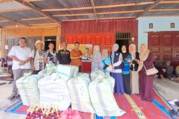 Anggota Komisi VII DPR kirim bantuan untuk korban bencana Gayo Lues