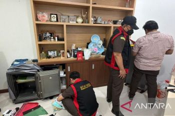 Kejati Kaltim geledah Kantor Dinas ESDM soal korupsi tambang