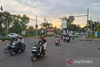 Pemudik Mulai Padati Jalur Puncak-Cianjur, Polisi Lakukan Pagar Betis di Titik Macet!