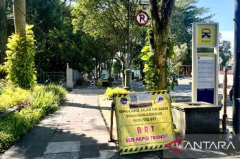 Kemarin, penghentian izin BRT Bandung hingga efisiensi anggaran MBG