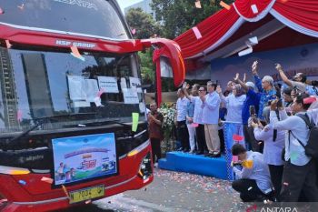 Kemnaker lepas peserta mudik gratis armada bus ke Jateng-Jatim