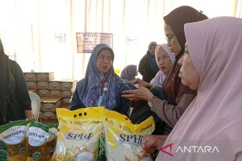 Pemkab Banyumas menggelar pasar murah, tekan harga jelang Lebaran