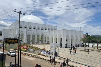 Gubernur Lampung minta masjid di ruas Jalinsum buka 24 jam