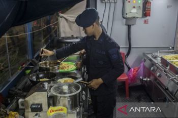 Dapur umum untuk pemudik di Pelabuhan Ciwandan