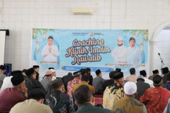 Pemkot Makassar latih 500 imam masjid