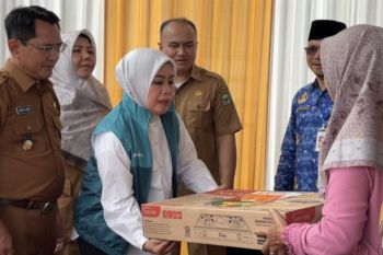 450 UMKM Padang Pariaman terdampak bencana hidrometeorologi telah dapat bantuan