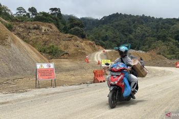 Pengendara manfaatkan jalur Malalak Agam meski akses masih terbatas