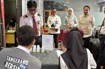 Hasil tes urine awak kabin pesawat negatif penyalahgunaan narkoba