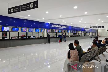 Pemudik Terminal Kampung Rambutan memilih beli tiket secara langsung