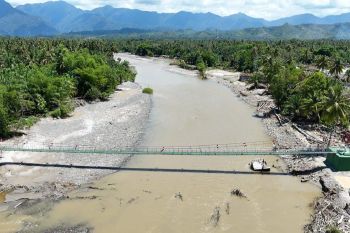 TNI selesaikan jembatan di Tapanuli Tengah penghubung antarkelurahan