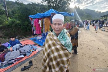 Sebujang Gayo, jadi tren kaum lelaki Gayo Lues berpakaian