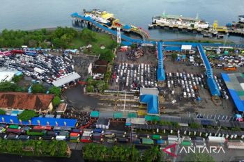 ASDP Ketapang operasikan 40 kapal feri urai antrean di Gilimanuk