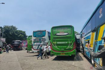 Wali Kota Jakbar imbau pemudik tak naik bus di terminal bayangan