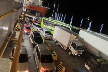 52.707 orang menyeberang dari Sumatera ke Jawa via Pelabuhan Bakauheni